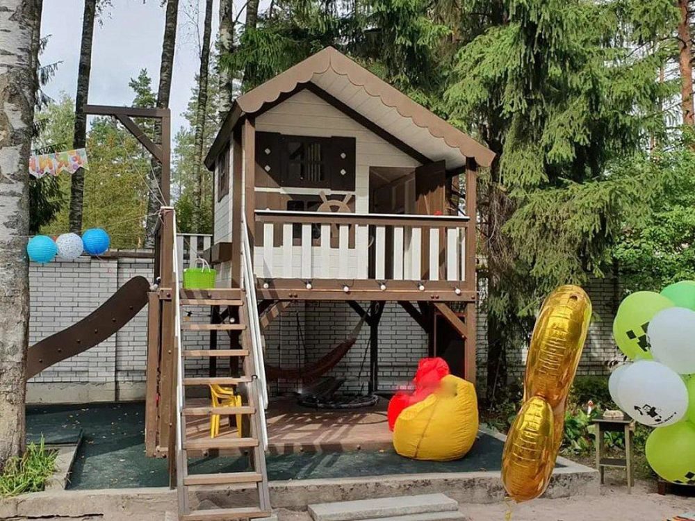 Детский домик деревянный с лестницей ДД-5